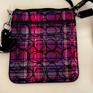 Coach purse- like new!